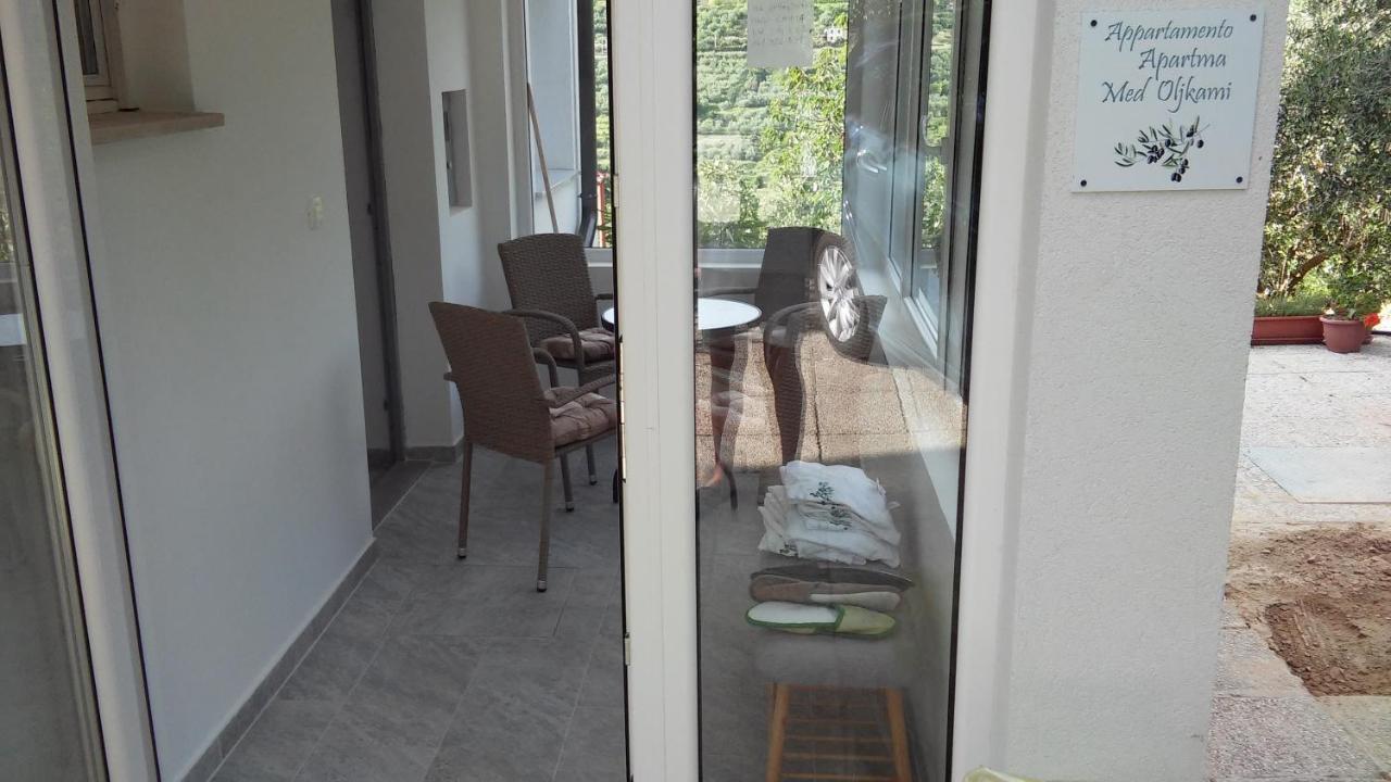 Apartma Med Oljkami Spodnji Portoroz Luaran gambar